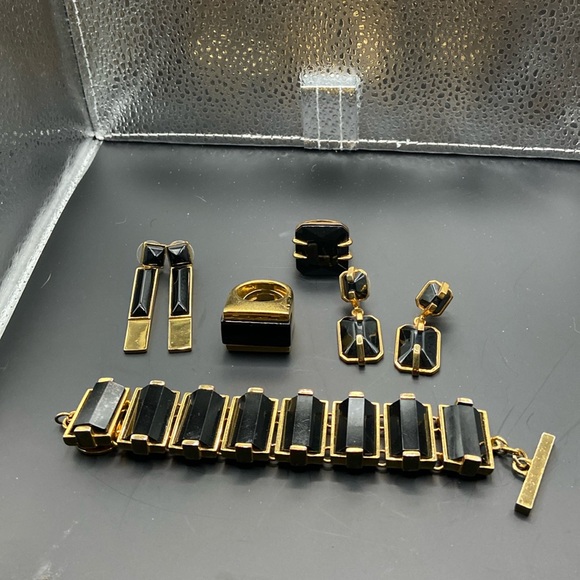 Vince camuto all set of jewelry in very good condition - Picture 1 of 4